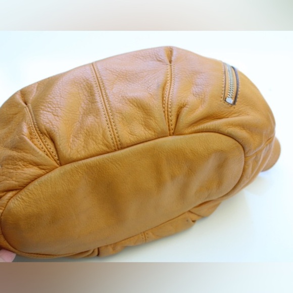 B. Makowsky shoulder/cross body bag - Picture 12 of 13